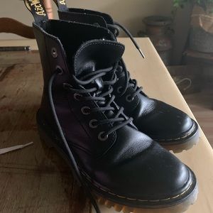 Women Dr. Martens